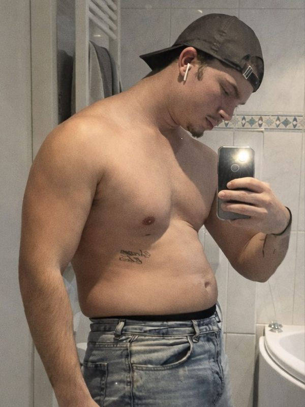 Sebastiaan, 26 before
